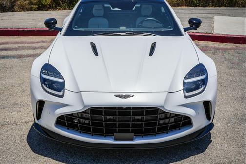 Lunar 2026 Aston Martin Vantage S