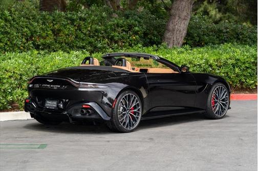 2022 Aston Martin Vantage Roadster