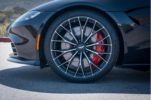 2022 Aston Martin Vantage Roadster
