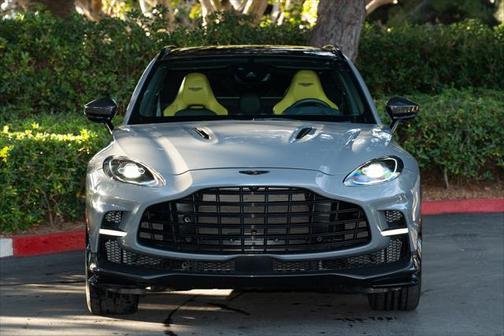 2023 Aston Martin DBX 707