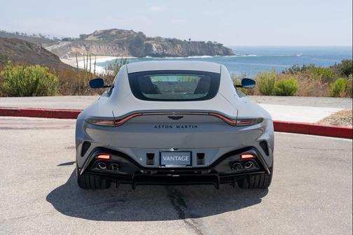 2025 Aston Martin Vantage 