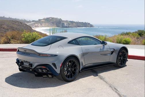 2025 Aston Martin Vantage 