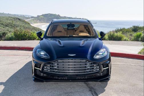 2026 Aston Martin DBX 707