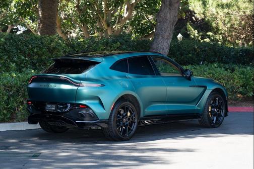 2023 Aston Martin DBX 707
