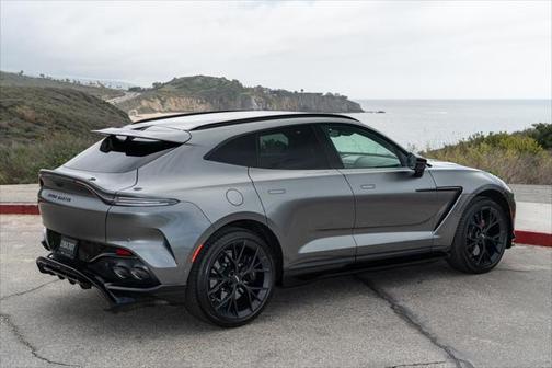 2025 Aston Martin DBX 707