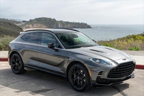 2025 Aston Martin DBX 707