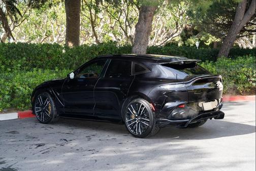 2021 Aston Martin DBX 