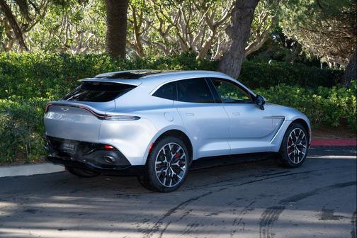 2021 Aston Martin DBX 