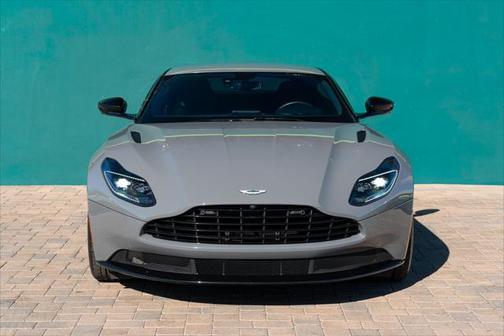 2021 Aston Martin DB11