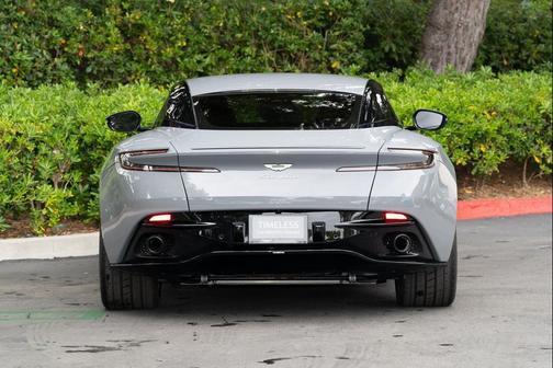 2021 Aston Martin DB11
