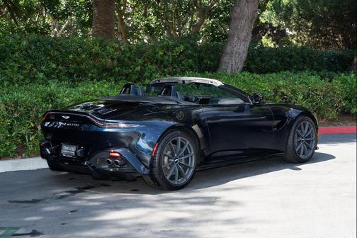 2023 Aston Martin Vantage Roadster