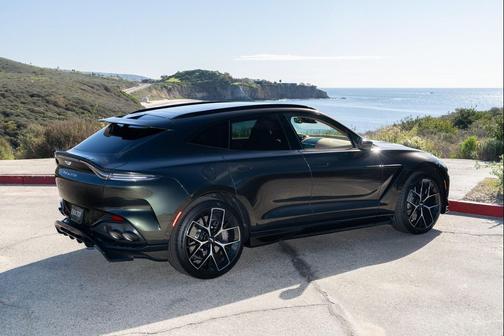 2026 Aston Martin DBX 707