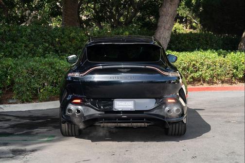 2023 Aston Martin DBX 707