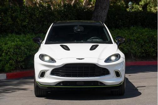 2021 Aston Martin DBX