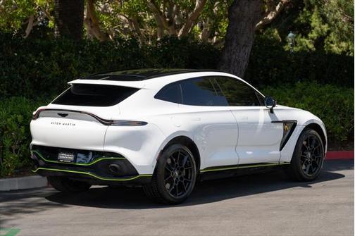 2021 Aston Martin DBX