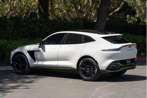 2021 Aston Martin DBX