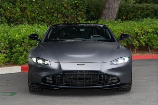 2022 Aston Martin Vantage