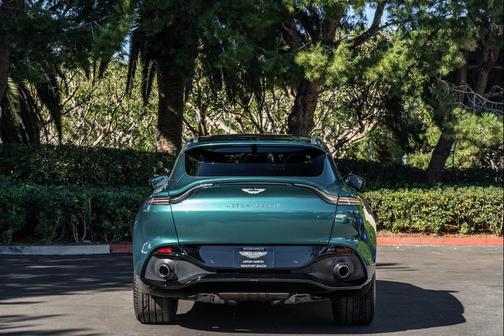 2021 Aston Martin DBX 