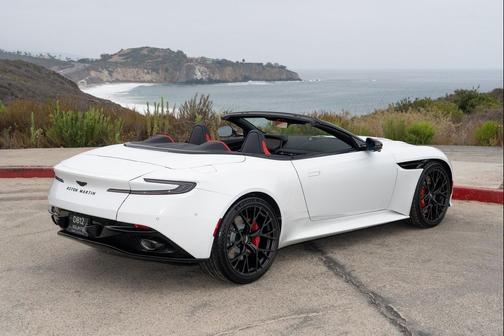 2025 Aston Martin DB12 Volante