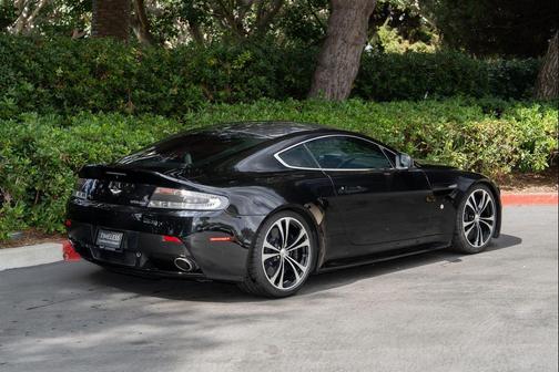 2011 Aston Martin V12 Vantage Base