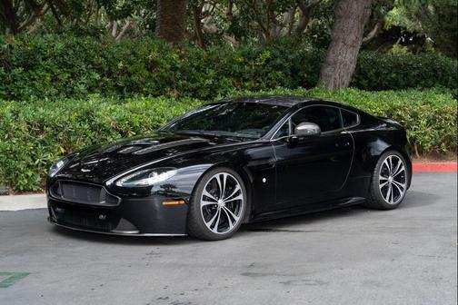 2011 Aston Martin V12 Vantage Base