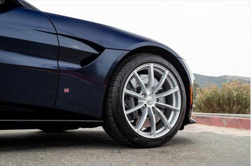 2020 Aston Martin Vantage