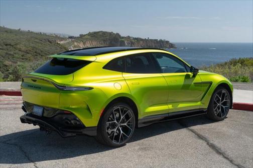 2025 Aston Martin DBX 707