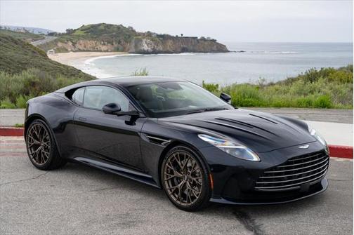 2025 Aston Martin DB12