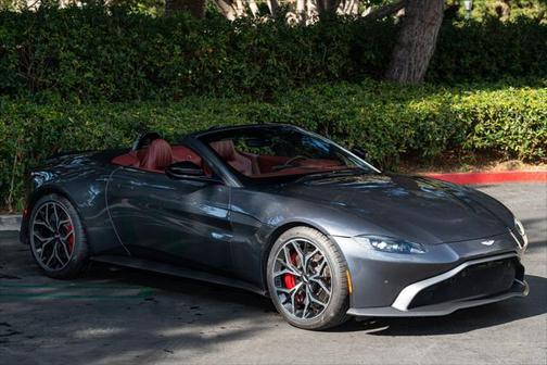 2021 Aston Martin Vantage Roadster