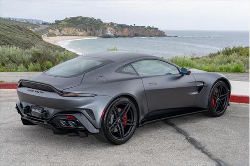 2025 Aston Martin Vantage