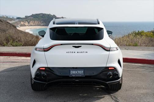 2025 Aston Martin DBX 707