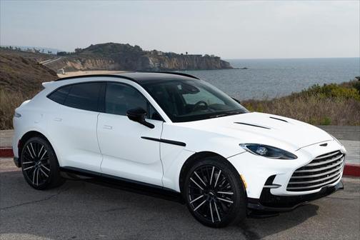 2025 Aston Martin DBX 707