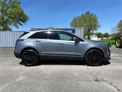 2022 Cadillac XT5 Sport
