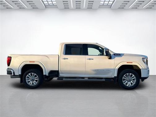 2023 GMC Sierra 2500 Denali