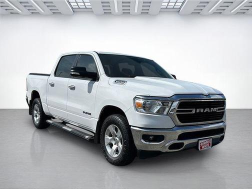 Bright White Clearcoat 2020 RAM 1500 Big Horn/Lone Star