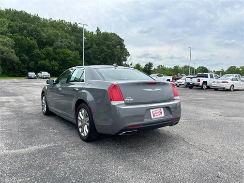 2019 Chrysler 300 Limited