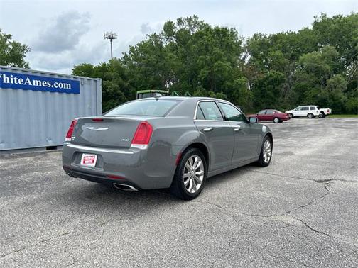 2019 Chrysler 300 Limited