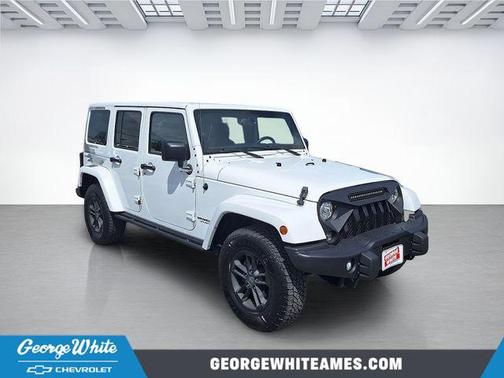 Bright White Clearcoat 2017 Jeep Wrangler Unlimited Sahara