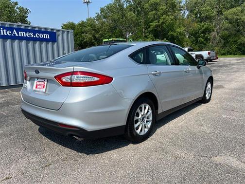 2015 Ford Fusion S