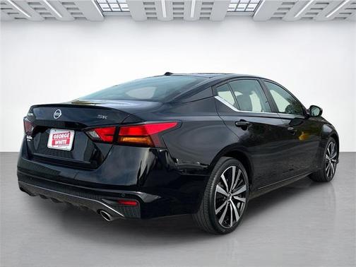 2020 Nissan Altima SR FWD
