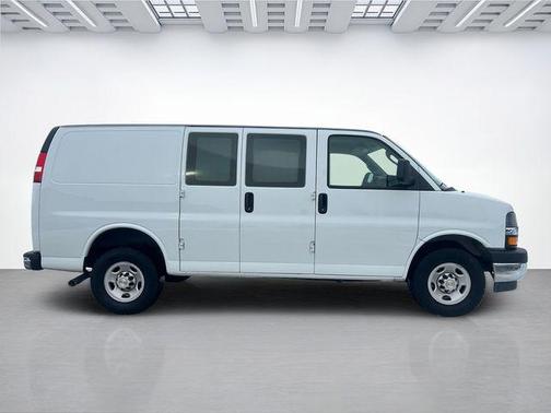 2024 Chevrolet Express 2500 RWD 2500 Regular Wheelbase WT