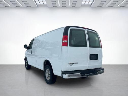 2024 Chevrolet Express 2500 RWD 2500 Regular Wheelbase WT