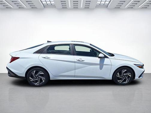 Serenity White 2025 Hyundai ELANTRA SEL