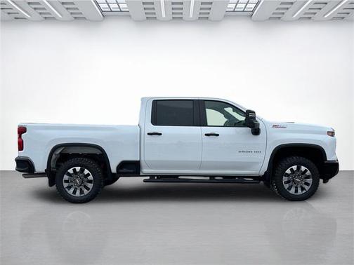 2025 Chevrolet Silverado 2500 Custom