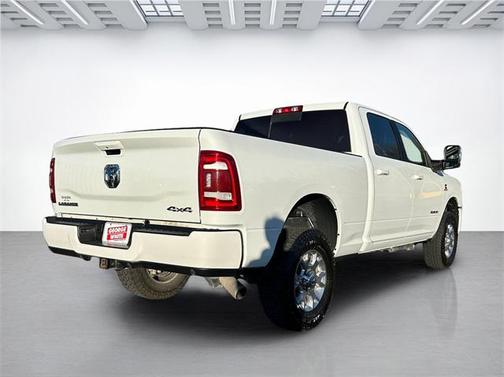 2024 RAM 2500 Laramie Crew Cab 4x4 6'4' Box