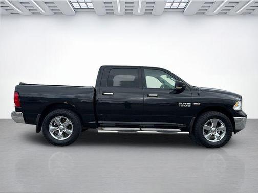 Brilliant Black Crystal Pearlcoat 2016 RAM 1500 Big Horn