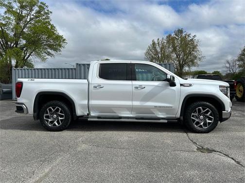 2022 GMC Sierra 1500 SLT