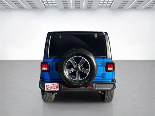 2023 Jeep Wrangler 4-Door Sahara 4x4