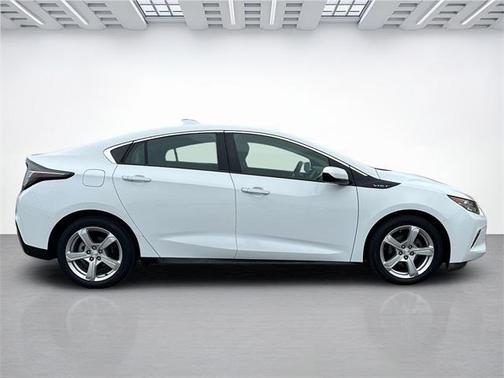 2018 Chevrolet Volt LT