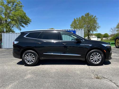 2023 Buick Enclave Essence AWD